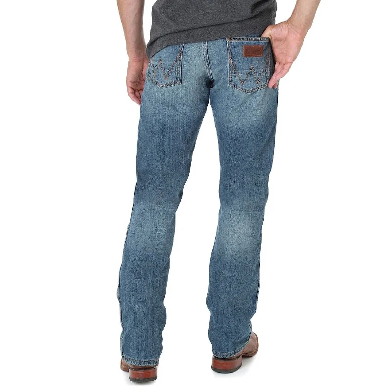 men's quick dry pants-Wrangler Mens Retro Slim Straight Jean 34"