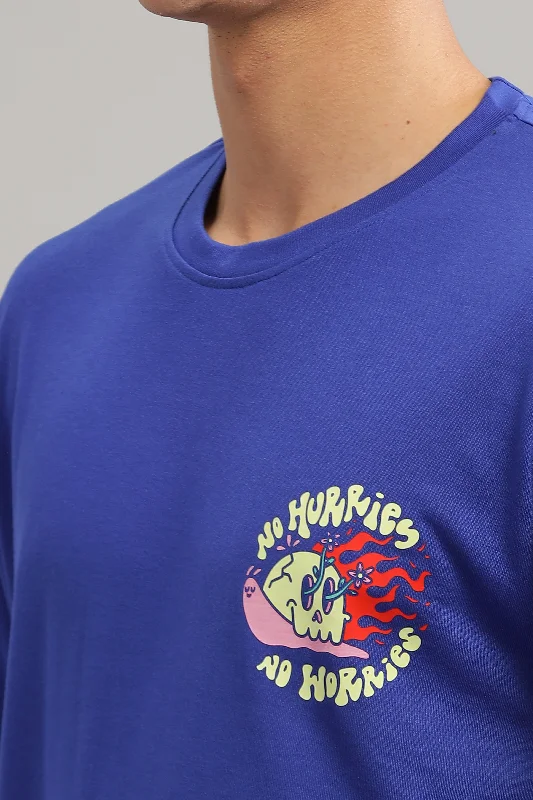 men's striped t-shirts-Blue Oversized "No Worries & No Hurries" T-Shirt