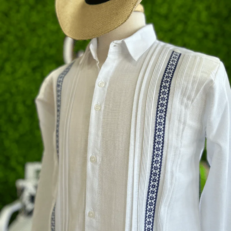 men's sporty shirts-Men's Long Sleeve Linen Guayabera - Greca