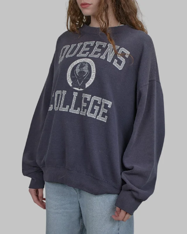 men's printed sweatshirts-(L/XL) 90s Queens College