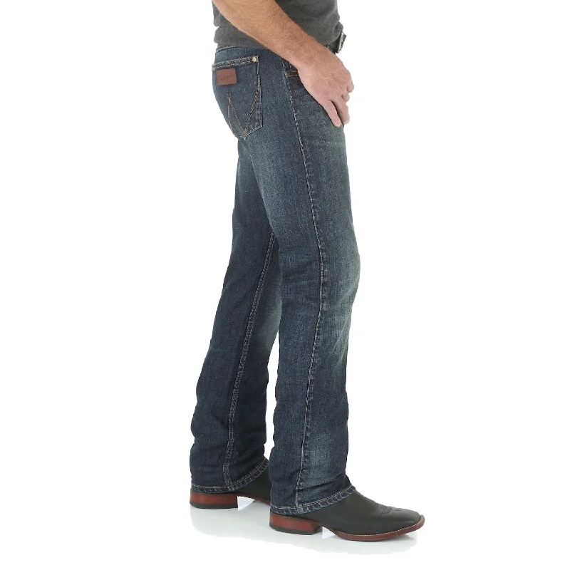 men's fishing trousers-Wrangler Men's Retro Slim Straight Jean Bozeman